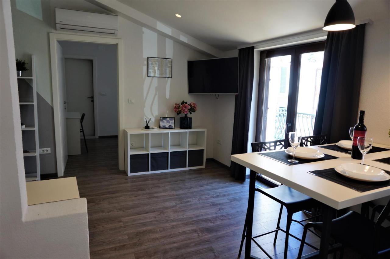 Apartment Cosy & Sweet Makarska Bagian luar foto