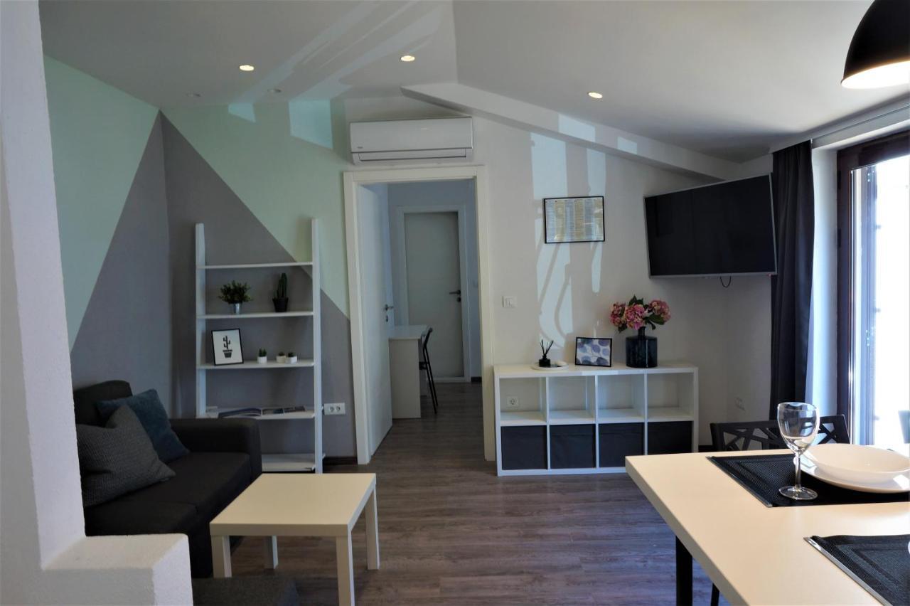 Apartment Cosy & Sweet Makarska Bagian luar foto