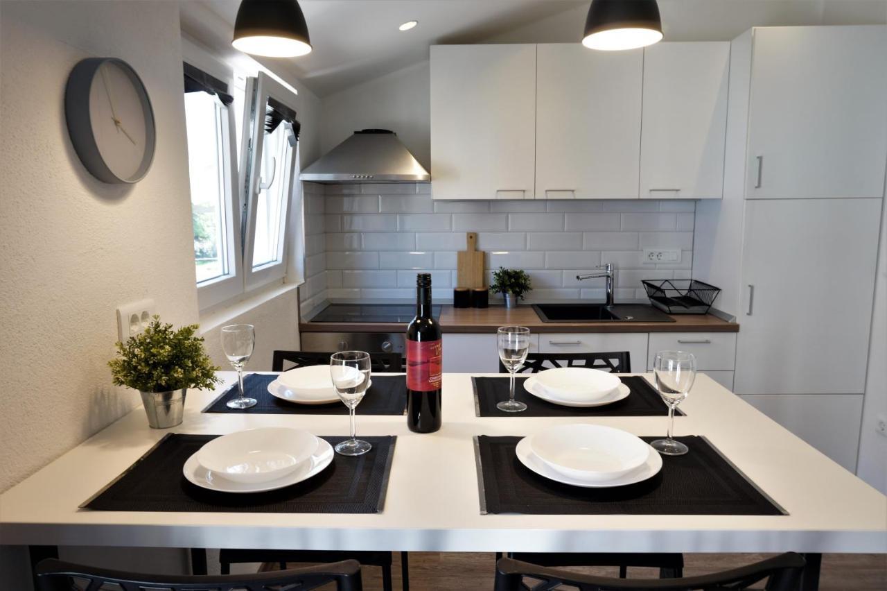 Apartment Cosy & Sweet Makarska Bagian luar foto
